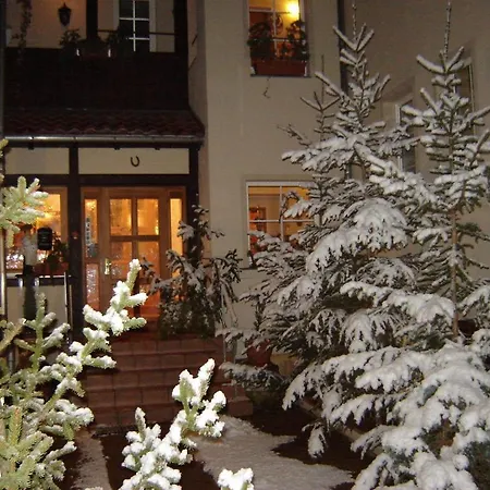 Garni Zum Stadttor ホテル 3*