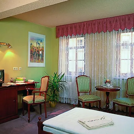 ホテル Garni Zum Stadttor